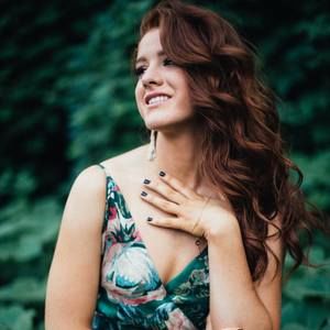 Meet your Posher, Ella